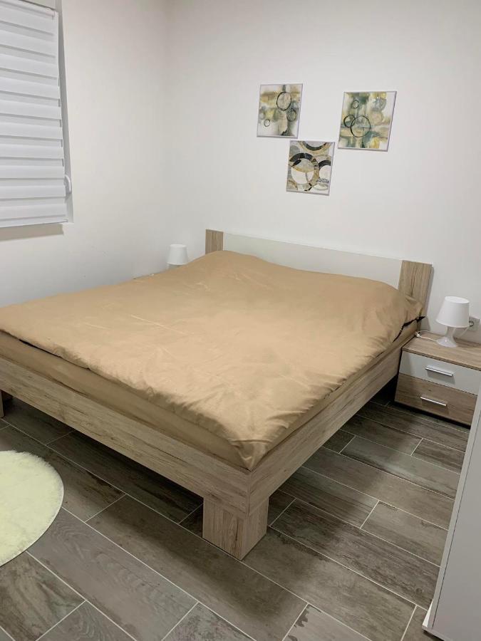 Apartman Diamond Paracin Exterior photo